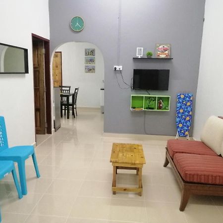 Homestay Barakah Cenang Langkawi بانتايْ تْشينانغ المظهر الخارجي الصورة